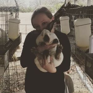 Meet your Posher, Hannah